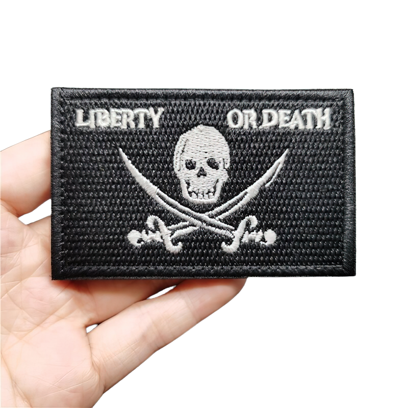 Pirates Black Patch / Unisex Skull Embroidered / Skeleton Patch for Clothes