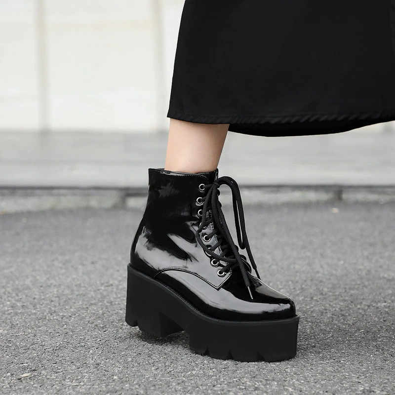 Platform Ankle Boots With Round Toe And Zipper / Women's Lace Up Shoes With Square Heel