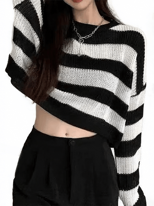 Alternative Women's Long Sleeve Sweater / O-Neck Vintage Female Pullover