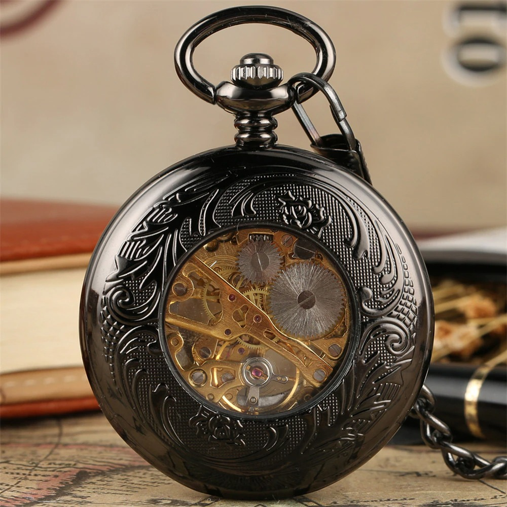 Antique Black Mechanical Pocket Watch / Elegant Waches with Roman Numerals on Display