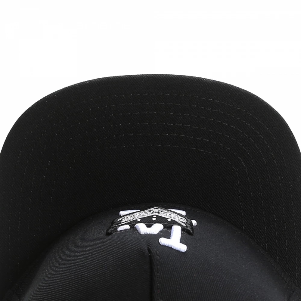 Black Cap With Adjustable Plastic Buckle / Fasion Unisex Cap In Casual Style