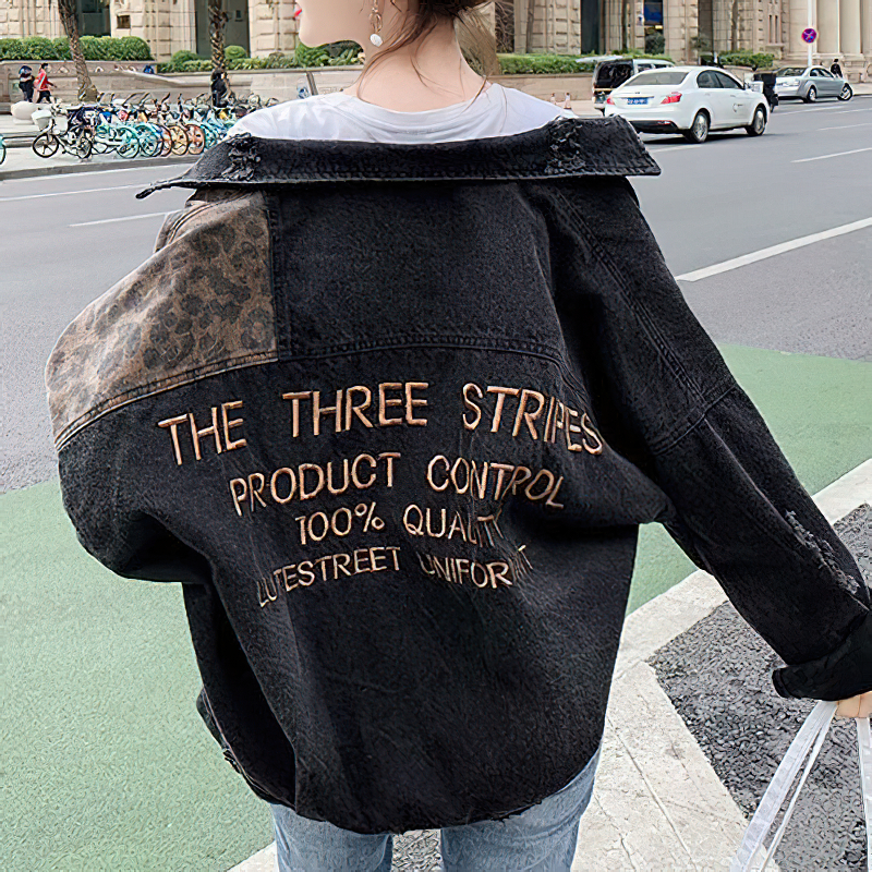 Casual Female Denim Jacket With Leopard Embroidery / Alternative Women's Clothing
