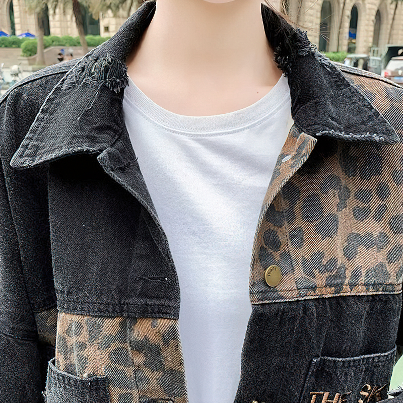 Casual Female Denim Jacket With Leopard Embroidery / Alternative Women's Clothing