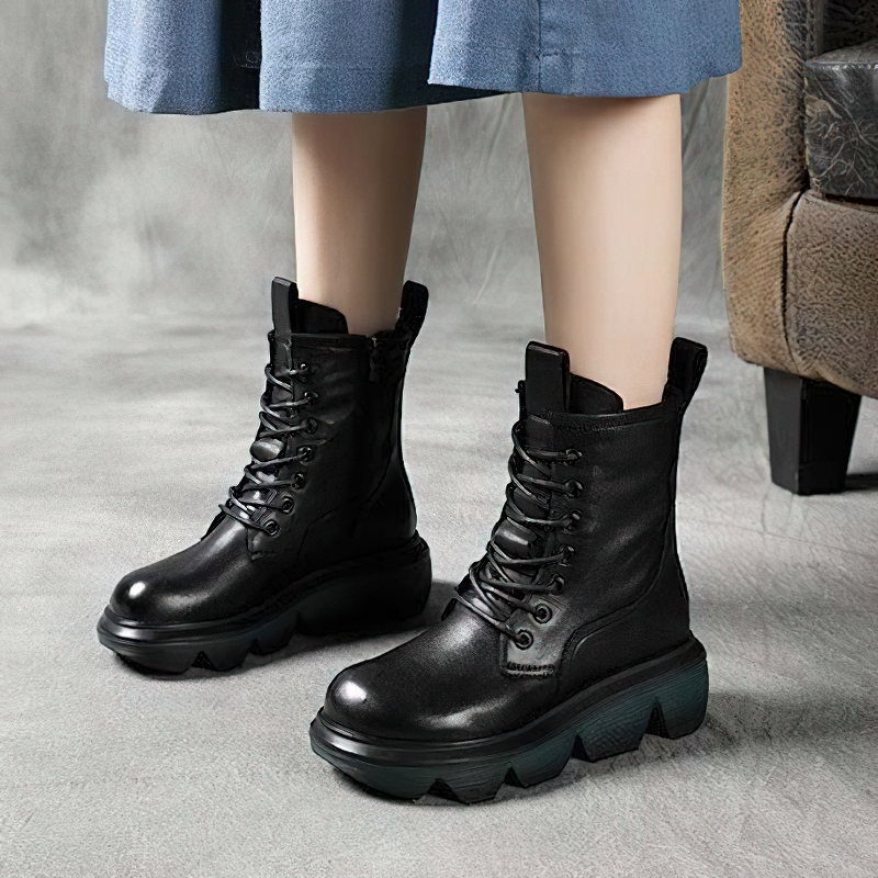 Casual Women's Stylish Boots Of Genuine Leather / Short Warm Footwear Of Thick-Soled