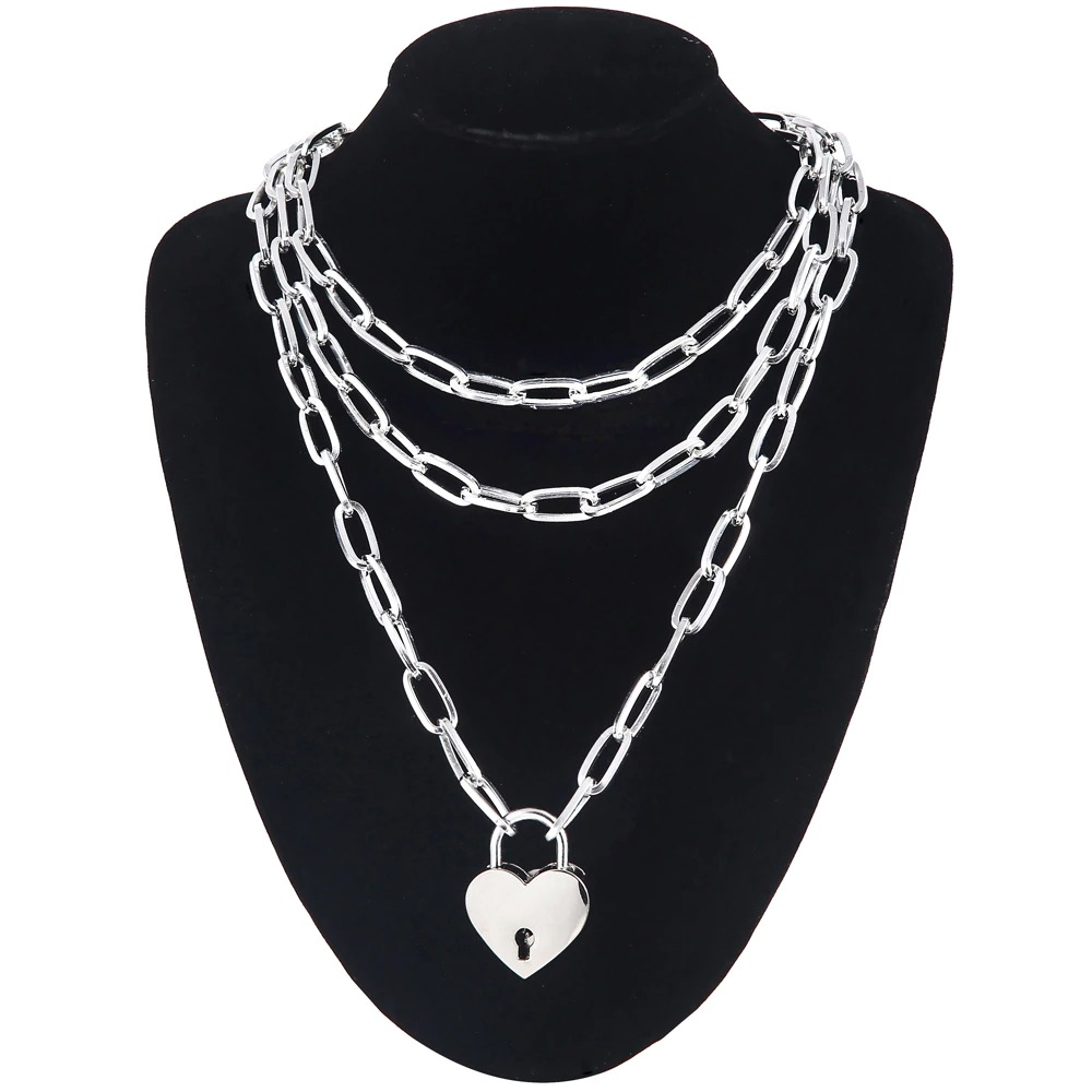 Chain Necklace with Heart for Women / Fashion Aesthetic Layered Necklace