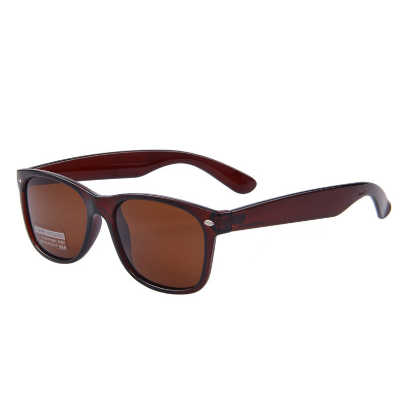 Classic Retro Polarized Sunglasses / UV400 Protection Rivet Shades