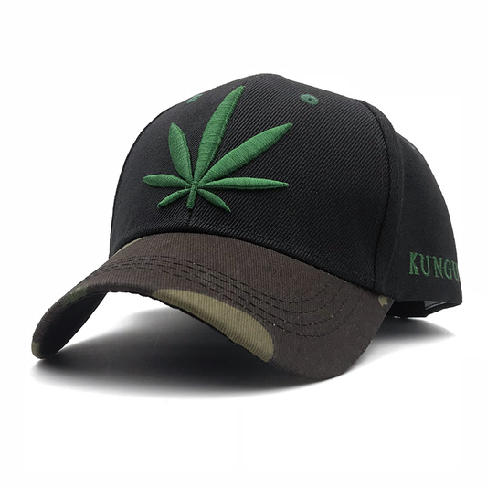 Cool Baseball Cap with Maple Leaf Embroidery / Unisex Adjustable Black Sports Hat