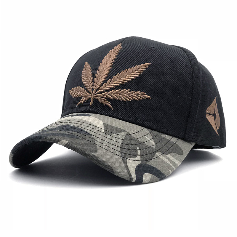 Cool Baseball Cap with Maple Leaf Embroidery / Unisex Adjustable Black Sports Hat
