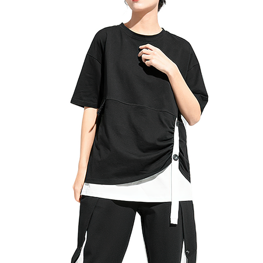 Cool Women's Black Pleated T-shirt / Round Neck Top with Short Sleeve