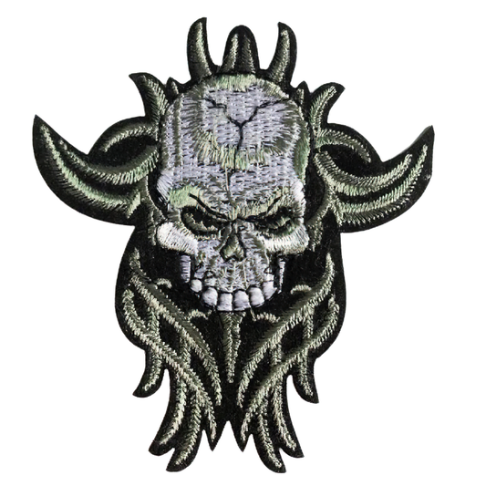 Cracked Skull Iron-On Patch For Clothing / Unisex Rock Style Embroidered