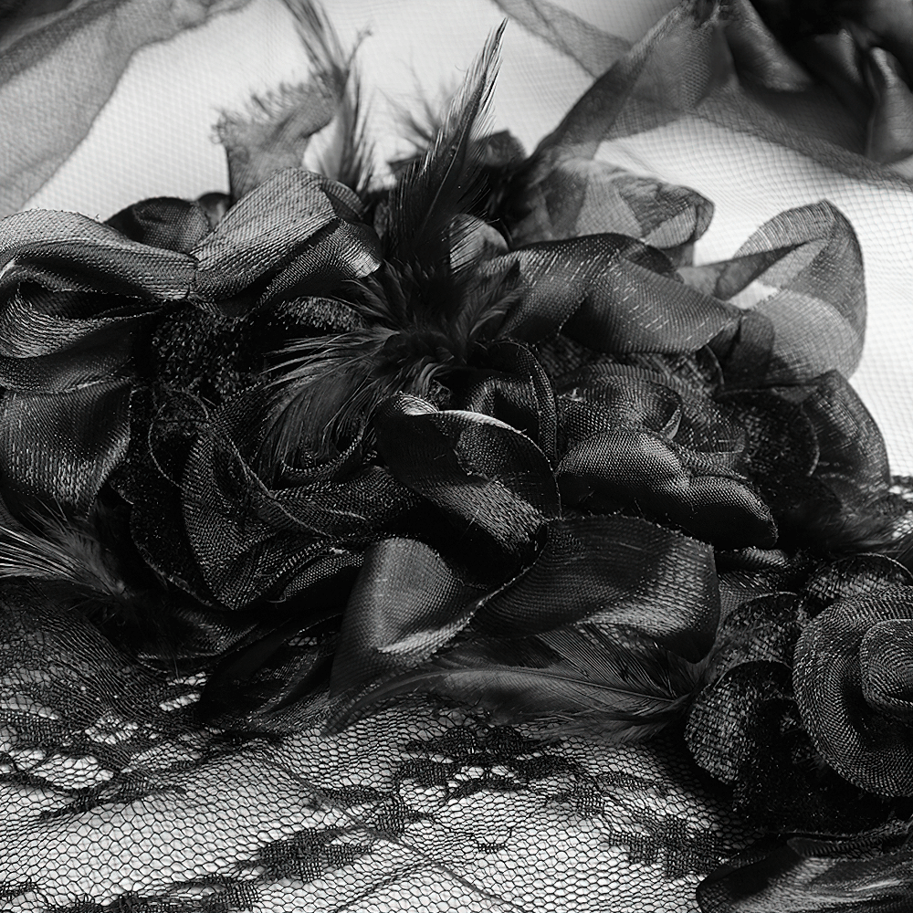 Elegant Black Lace Wedding Veil with 3D Roses
