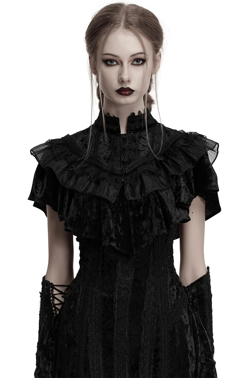 Elegant Embroidered Goth Cape with Retro Lace Design
