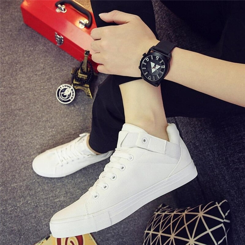 Fashion Breathable Men's Casual Sneakers / Cool Street Classic Canvas Shoes