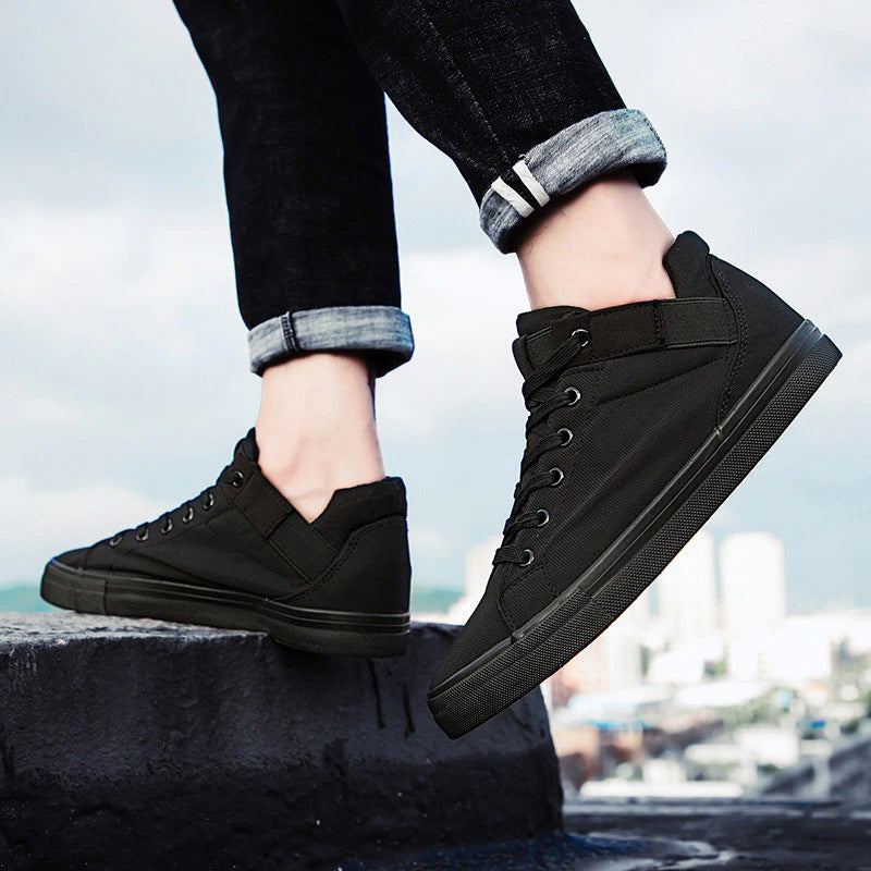 Fashion Breathable Men's Casual Sneakers / Cool Street Classic Canvas Shoes