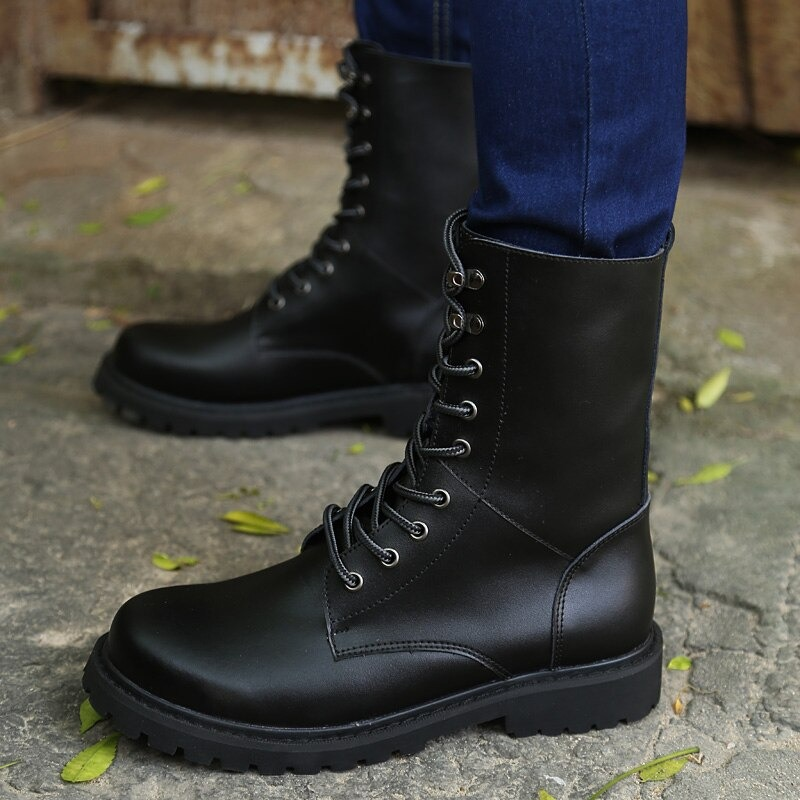 Fashion Men's Natural Leather Boots High Top / Military combat Boots of Lace-up