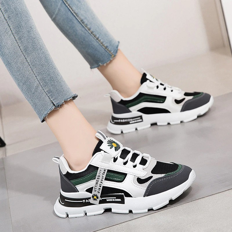 Female Lace Up Sneakers with Daisy / Casual Women's Sports Shoes with Thick Bottom