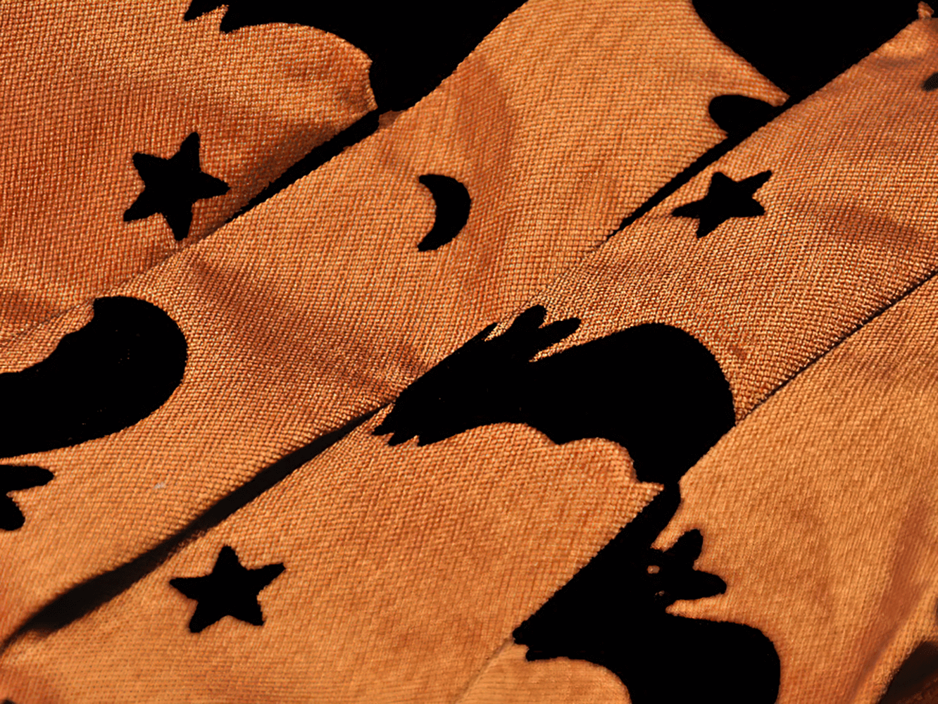 Gothic Pleated Bat and Star Print Handbag with Bat Zipper