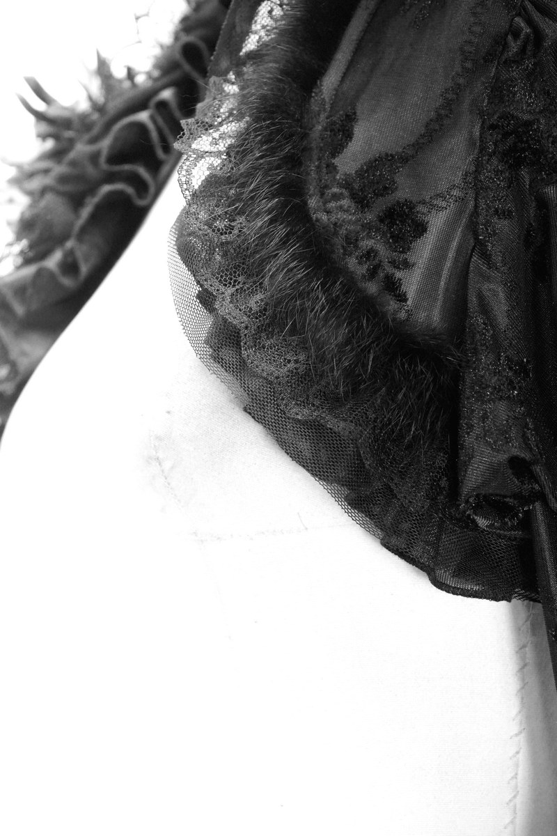 Gothic Ruffled Lace Ladies Bolero / Floral Lace Flare Sleeved Capes / Sexy Female Clothing