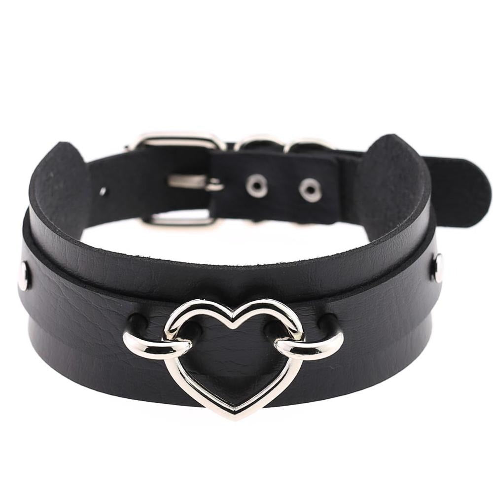 Gothic style Heart Choker Necklace / Goth Jewelry Chocker / Stud Black Goth collar for Women