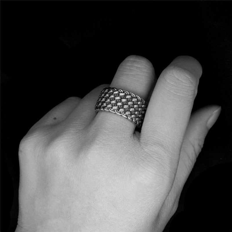 Gothic Style Stainless Steel Interwoven Ring / Men's And Women's Vintage Finger Jewelry