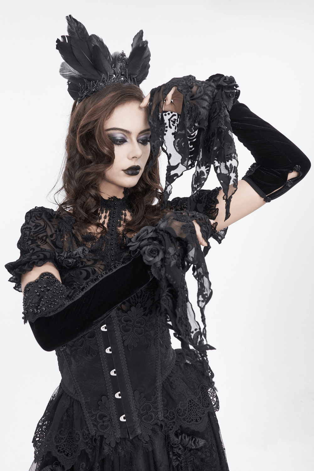 Gothic Velvet and Lace Detailed Gloves for Evenings