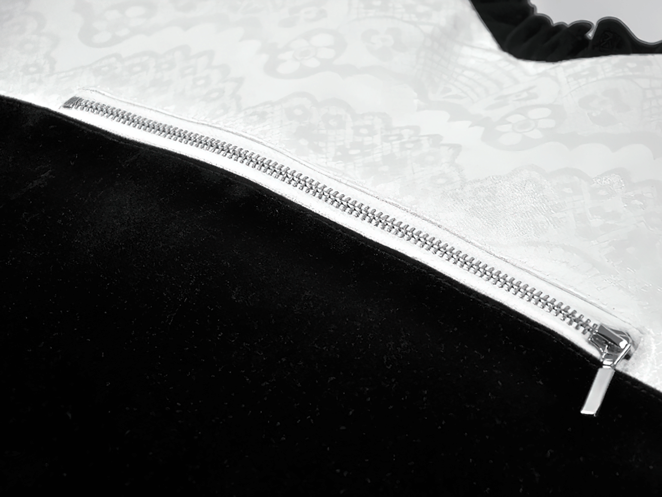 Heart-Shaped Gothic Lace Bow Crossbody Bag