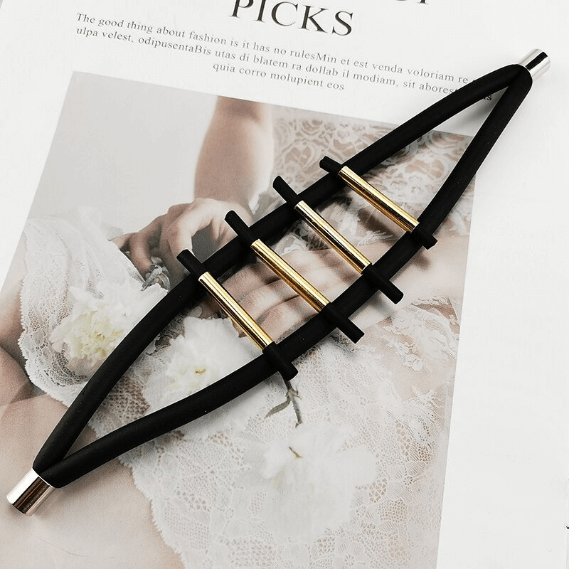 Luxury Black Color Charm Bracelets with Magnetic Clasp / Punk Style Rubber Wide Bracelets