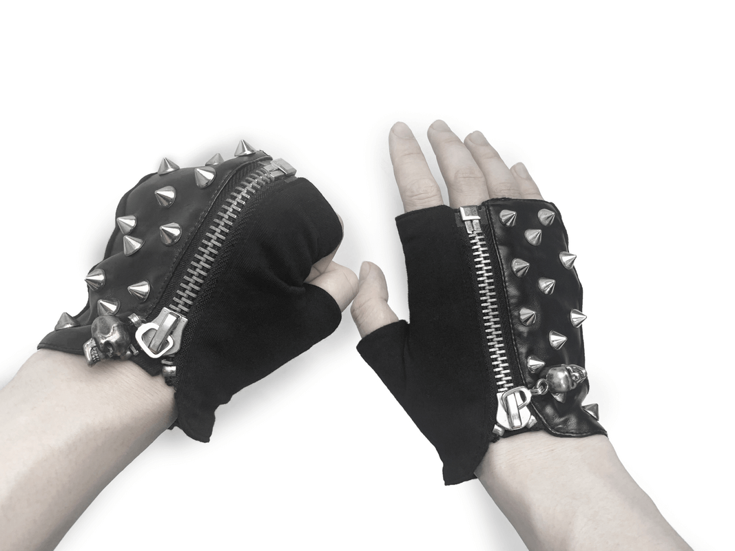 Male Fingerless Short Gloves in Punk Style / Motorcycle Metal Spikes Gloves for Men