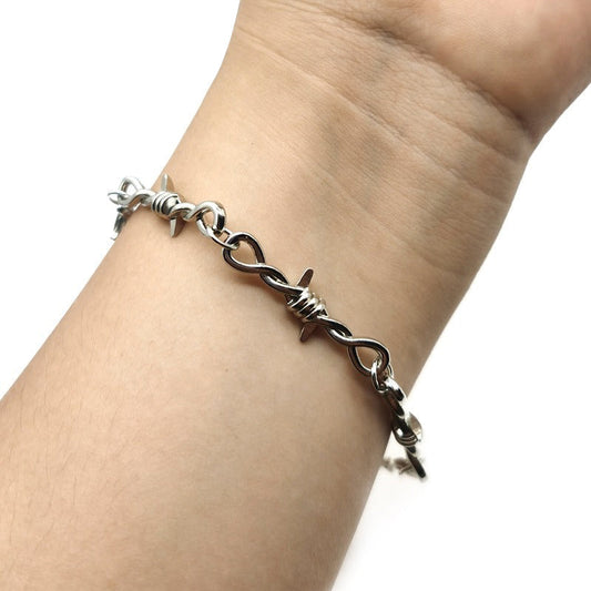 Men's And Women's Iron Wire Bracelet With Thorns / Gothic Style Barbed Wire Unisex Jewelry