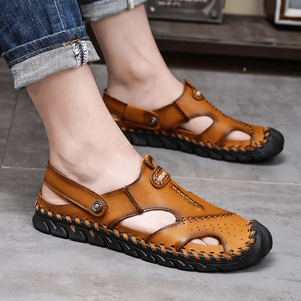 Men's Genuine Leather Sandals / Beach Slippers / Summer Outdoor Soft Shoes