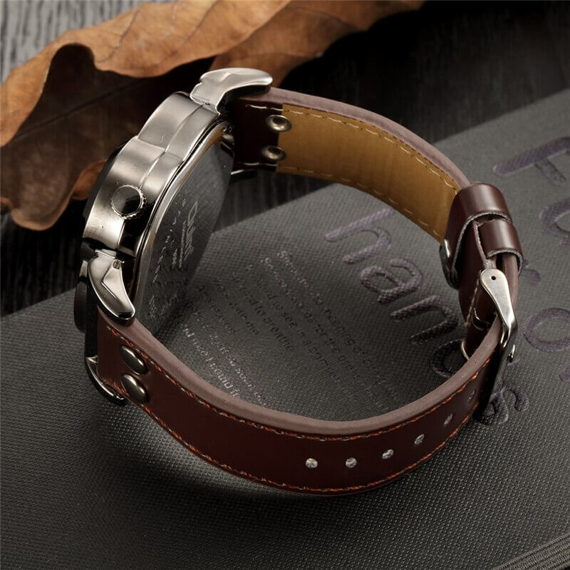 Military Men's PU Leather Strap Antique Watch / Quartz Wristwatches / Original Accessory Design