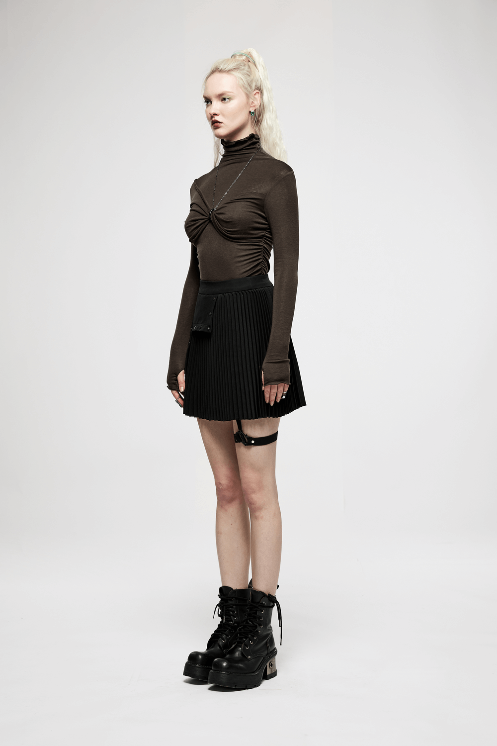 Punk Pleated Asymmetric Skirt with Engraved Nails