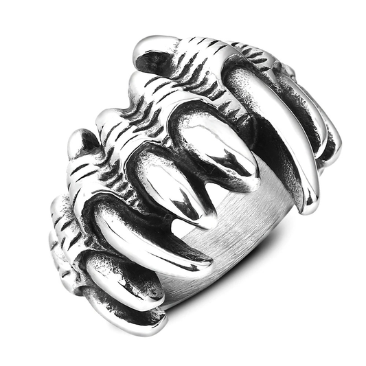 Rock Style Ring with Sharp Wolf Claw / Fashion Jewelry for Men and Women