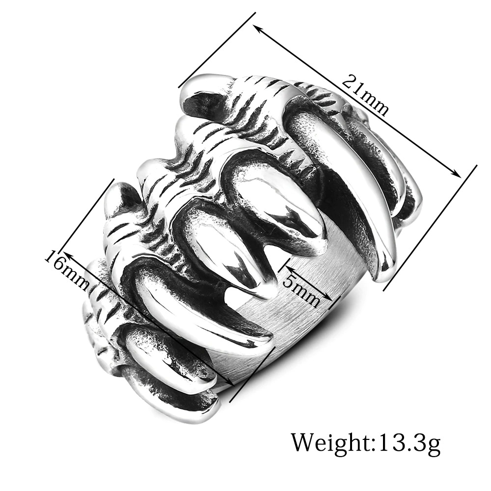 Rock Style Ring with Sharp Wolf Claw / Fashion Jewelry for Men and Women