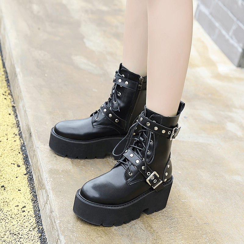 Sexy Black PU Leather Women's Combat Boots With Rivets / High Heels Steampunk Style Platform Shoes