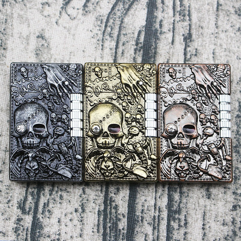 Skull Gas Lighter / Grinding Jet Gas Flint Lighter / Bright Sound Cigarette Lighter Gadget