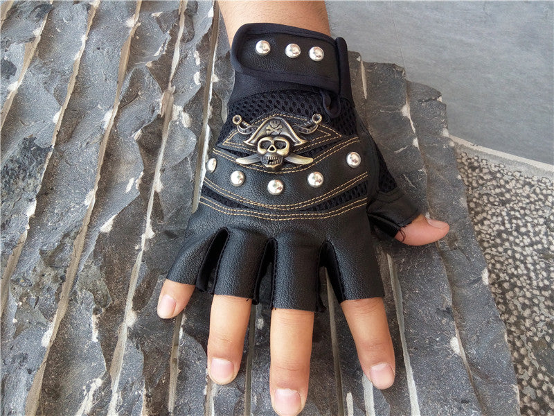 Skulls Rivet Gloves / Alternative Fashion Half Finger Gloves