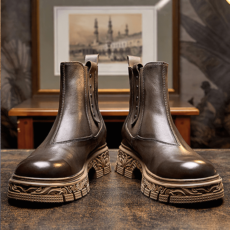 Special Design Men's Soft Leather Pull-On Ankle Boots / Classic Shoes with Carved Bottom