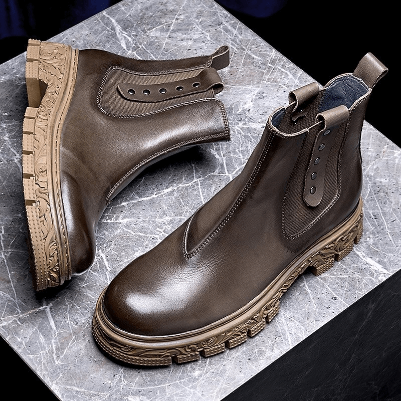Special Design Men's Soft Leather Pull-On Ankle Boots / Classic Shoes with Carved Bottom